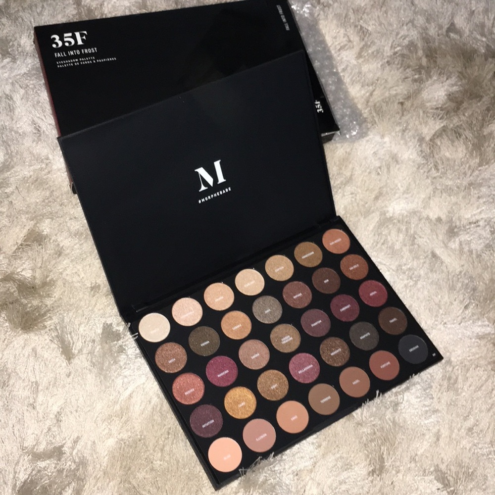 Morphe Fall Into Frost 35F